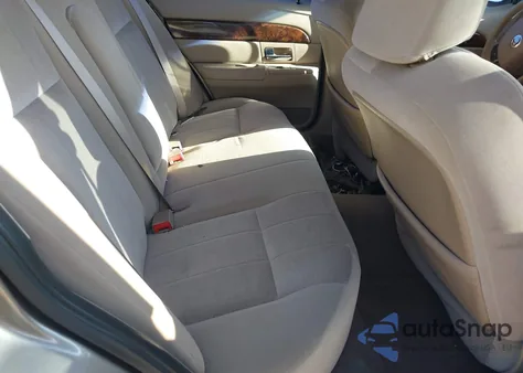 2005 Mercury Grand Marquis Gs из США, поврежденный, VIN 2MEFM74W15X653756